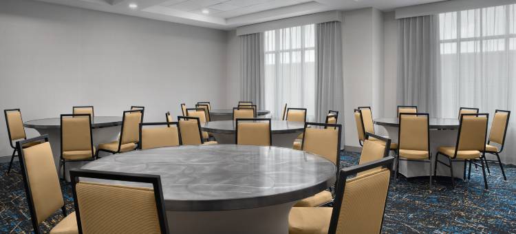 图珀洛/巴恩斯隧道欢朋酒店及套房(Hampton Inn & Suites Tupelo/Barnes Crossing)图片