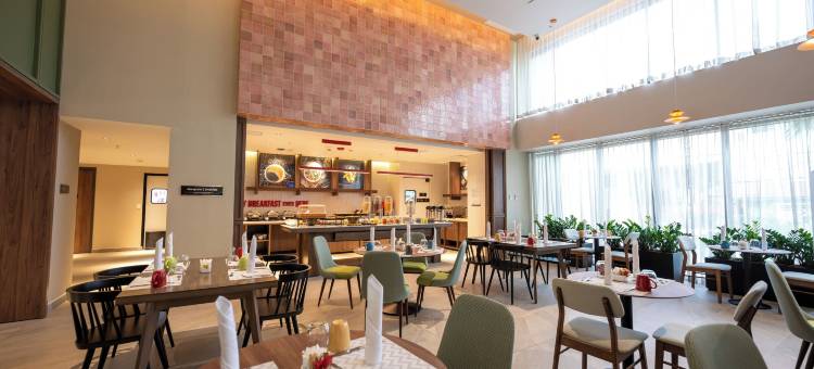 希尔顿欢朋酒店圣地亚哥-德洛斯卡瓦列罗斯(Hampton by Hilton Santiago de Los Caballeros)图片