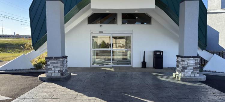 Wingate by Wyndham Geneva at Spire Academy图片