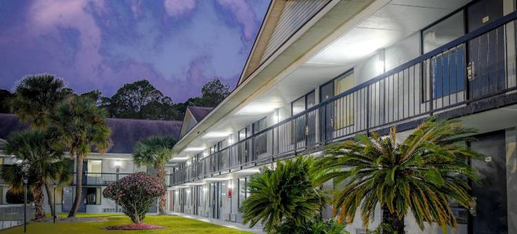 速8酒店-温德姆哈迪维尔萨凡纳北(Super 8 by Wyndham Hardeeville)图片