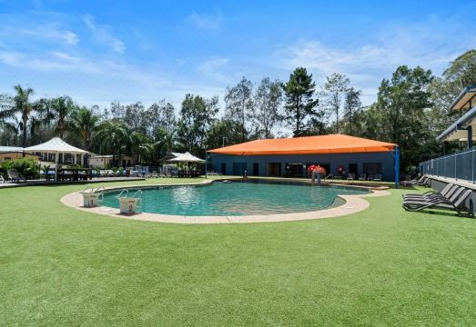 Ingenia Holidays AvinaHotel Overview