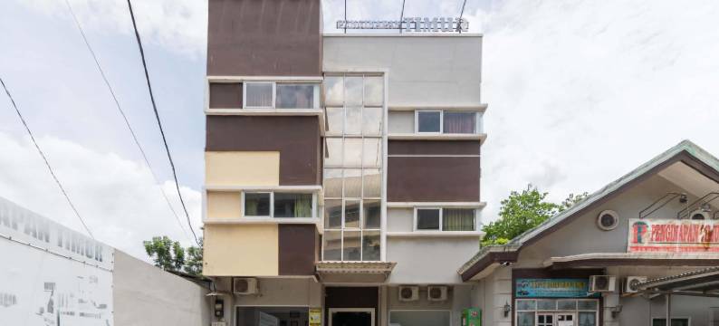 红多兹普拉斯酒店-近巨港机场3号(RedDoorz Plus Near Palembang Airport 3)图片