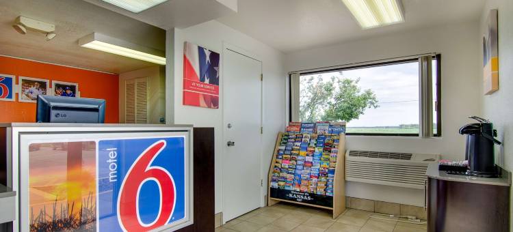 萨莱纳6号汽车旅馆(Motel 6 Salina, KS)图片