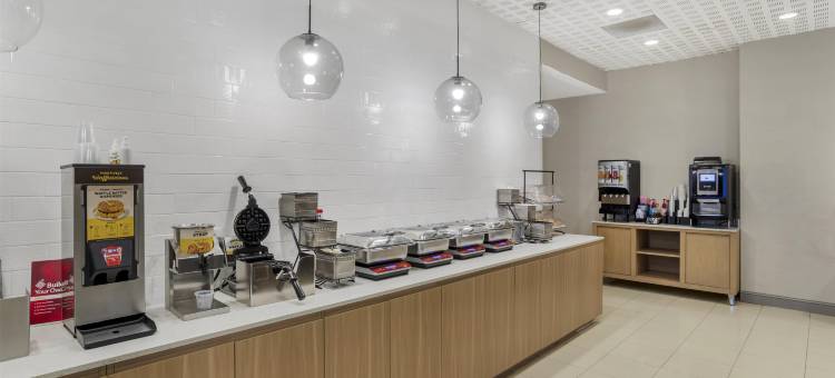 玫瑰城会议中心贝斯特韦斯特优质酒店(Best Western Plus Rose City Conference Center Inn)图片