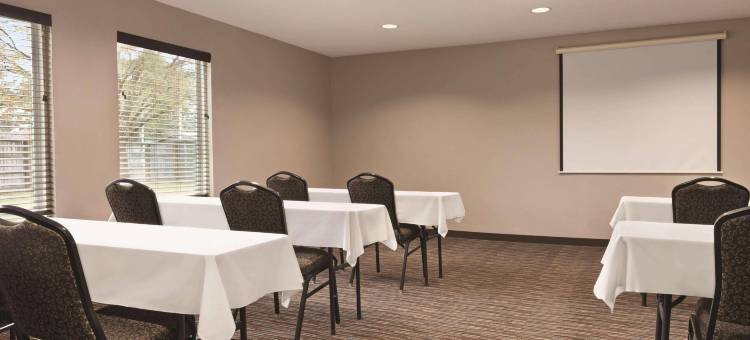 丽怡套房酒店邓恩I-95(Country Inn & Suites by Radisson, Dunn I-95)图片