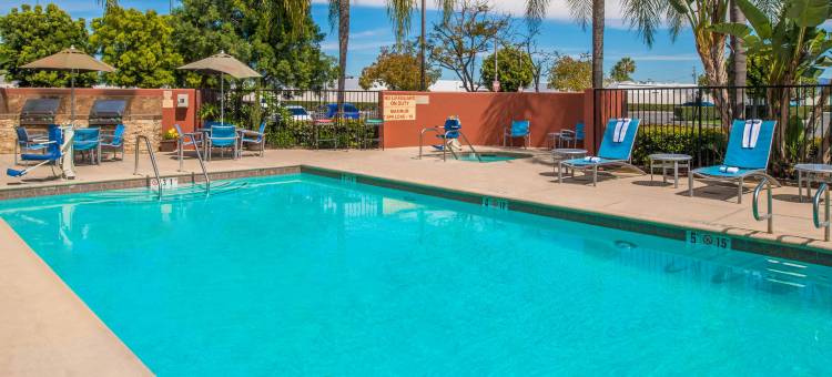 阿纳海姆天使棒球场万豪TownePlace酒店(TownePlace Suites Anaheim Maingate Near Angel Stadium)图片