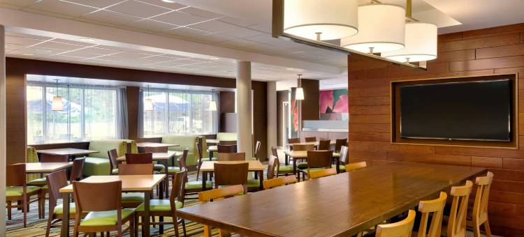 万枫酒店及套房兰开斯特东部奥特莱斯(Fairfield Inn & Suites Lancaster East at the Outlets)图片
