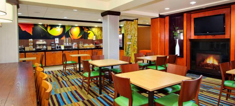 弗雷斯诺克洛维斯万枫酒店及套房(Fairfield Inn & Suites Fresno Clovis)图片