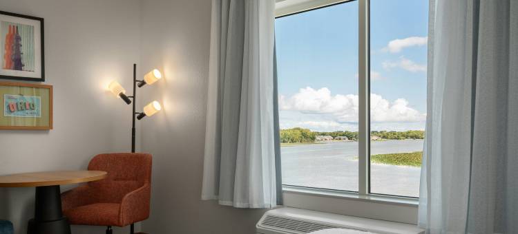 希尔顿欢朋酒店及套房克林顿港 卡塔巴岛(Hampton Inn and Suites by Hilton Port Clinton Catawba Island)图片