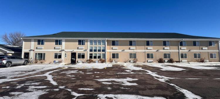 德尔拉皮兹比尔马套房酒店靠近苏福尔斯(Bilmar Inn & Suites Dell Rapids Near Sioux Falls)图片