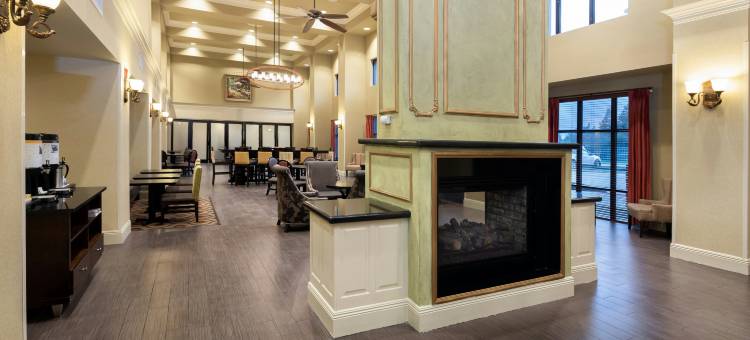 巴吞鲁日I-10号东欢朋套房酒店(Hampton Inn & Suites Baton Rouge - I-10 East)图片