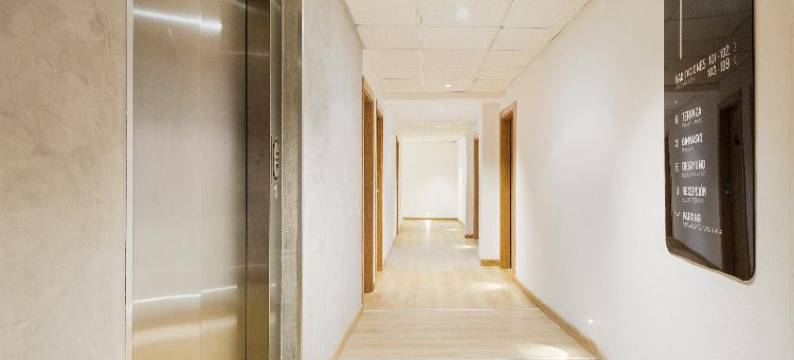 阿克塔阿祖尔酒店(Hotel Acta Azul Barcelona)图片