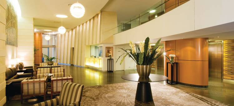 布里斯班奥罗拉盛橡套房酒店(Oaks Brisbane Aurora Suites)图片