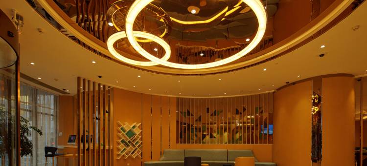 上海镇坪智选假日酒店图片