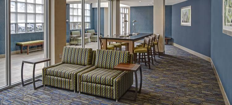 智选假日路易斯威尔机场世博中心酒店(Holiday Inn Express Louisville Airport Expo Center)图片