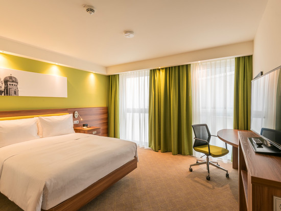 慕尼黑市西希尔顿欢朋酒店