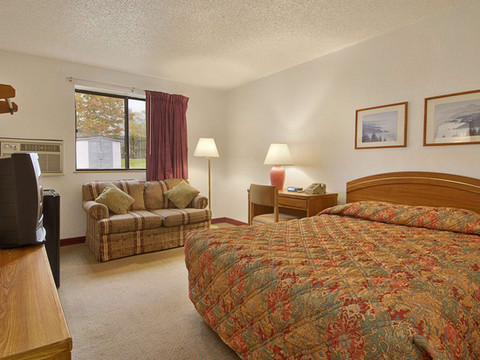 纽卡斯尔速8酒店