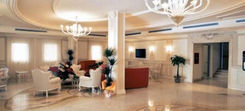 维耶斯泰皇宫酒店(Palace Hotel Vieste)图片