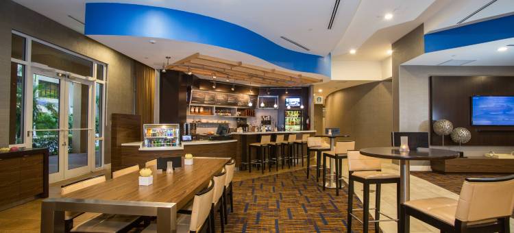迈阿密戴德兰万怡酒店(Courtyard Miami Dadeland)图片
