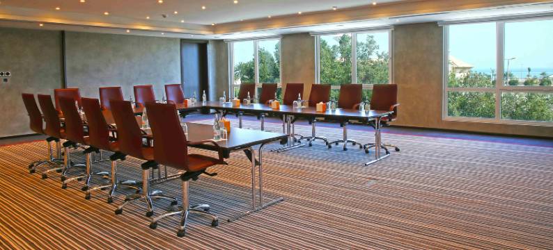 罗塔纳滨海中心阿尔科巴尔酒店(Centro Corniche Khobar by Rotana)图片