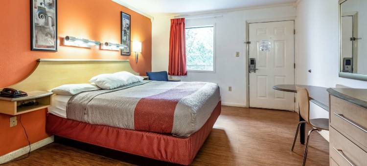 加特林堡大烟山6号汽车旅馆(Motel 6 Gatlinburg, TN - Smoky Mountains)图片