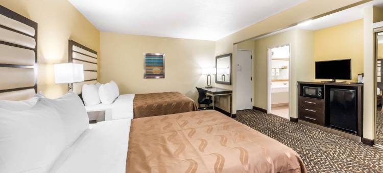 开普拓拉海滨凯艺套房酒店(Quality Inn & Suites Capitola by the Sea)图片