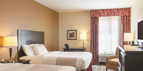 斯萊德爾北岸地區拉昆塔温德姆套房酒店