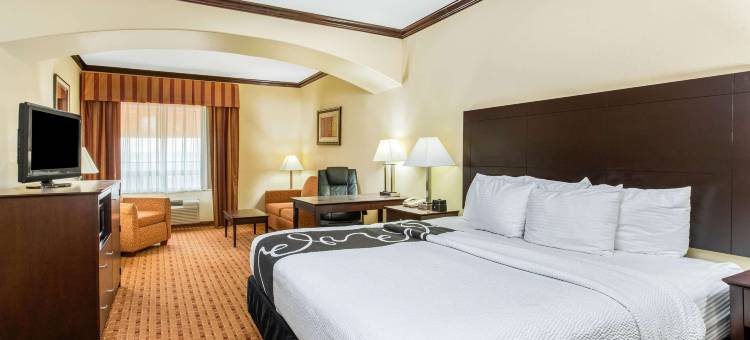 恩尼斯拉昆塔温德姆套房酒店(La Quinta Inn & Suites by Wyndham Ennis)图片