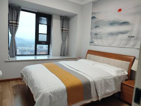 花舞人间悠然居公寓(邓双北路分店)