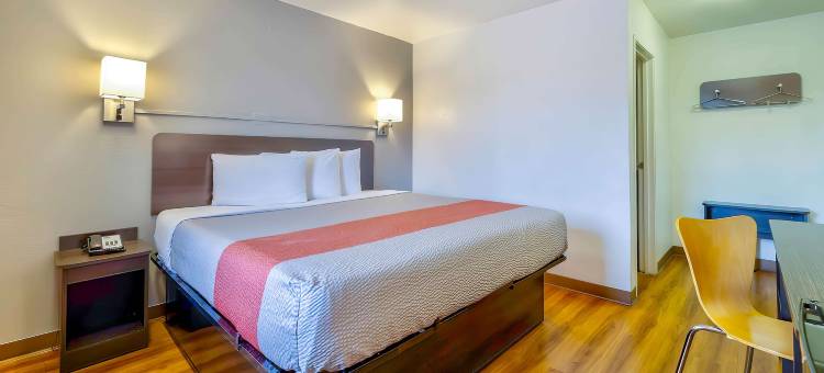 圣罗莎6号汽车旅馆(Motel 6 Santa Rosa, NM)图片