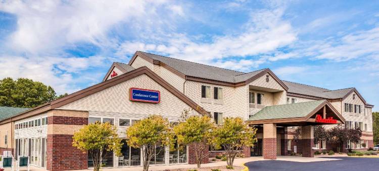 新里斯本康福特酒店及套房(AmericInn by Wyndham New Lisbon)图片