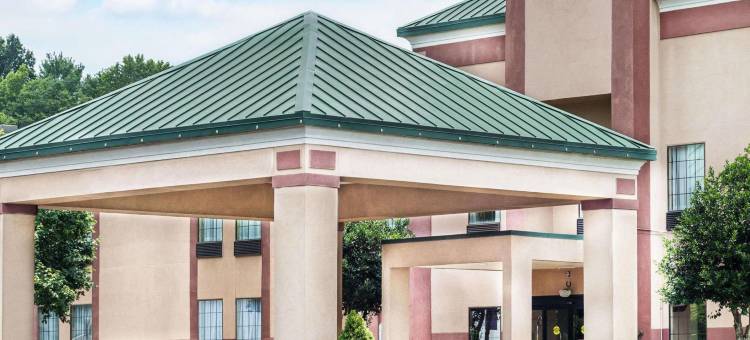 南波士顿 - 丹维尔东凯隆波因特酒店(Clarion Pointe South Boston - Danville East)图片