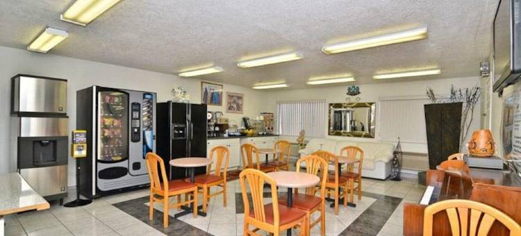 温德姆豪生酒店阿尔伯克基桑迪亚峰老城(Sandia Peak Inn Old Town ABQ, a Howard Johnson by Wyndham)图片