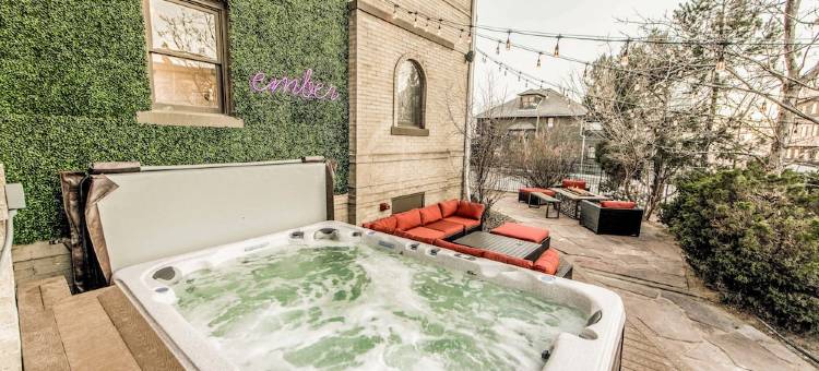 艾波旅舍(Ember Hostel)图片