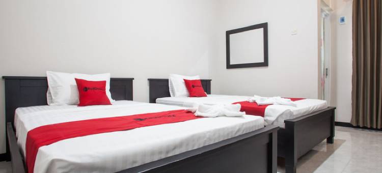 红门伊斯兰教Plus-靠近巴纽旺宜机场(RedDoorz Syariah Plus Near Banyuwangi Airport)图片