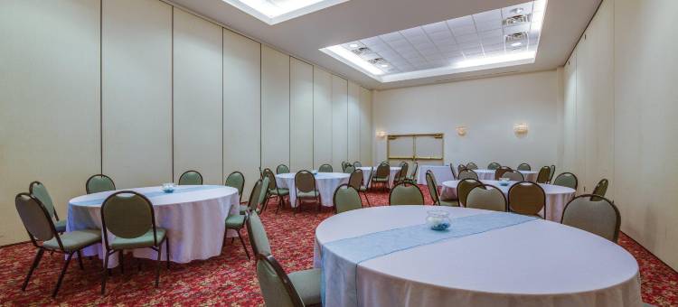 智选假日套房酒店格林斯伯勒东 by IHG(Holiday Inn Express & Suites Greensboro-East)图片