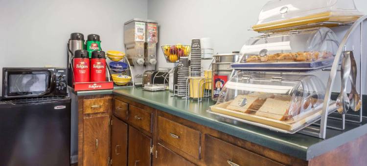 克林顿戴斯酒店(Days Inn by Wyndham Clinton)图片