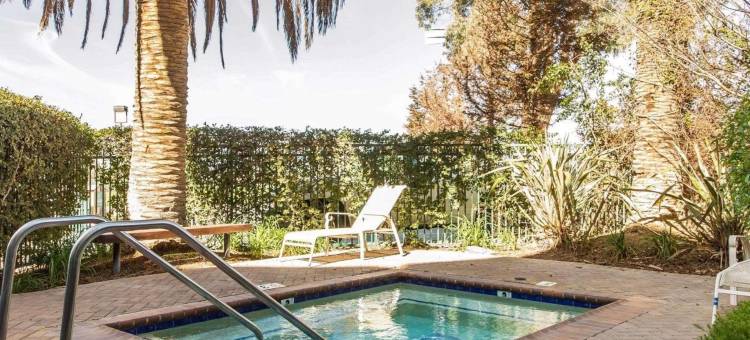 利弗莫尔葡萄酒乡村品质酒店套房(Quality Inn & Suites Livermore Wine Country)图片