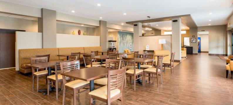 西德梅茵乔丹溪附近的舒眠套房酒店(Sleep Inn & Suites West des Moines Near Jordan Creek)图片