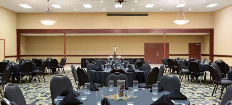 曼丹俾斯麦地区温德姆呗盟酒店(Baymont by Wyndham Mandan Bismarck Area)图片