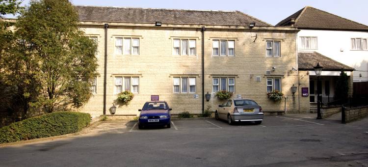 斯特劳德普瑞米尔酒店(Premier Inn Stroud)图片