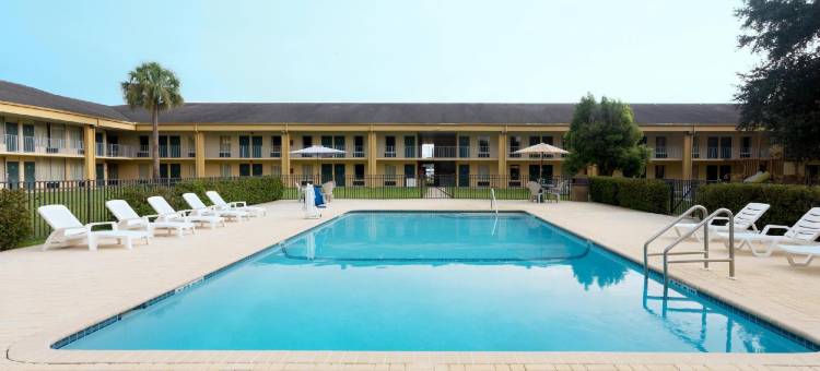 克里斯特尔里弗戴斯酒店(Days Inn by Wyndham Crystal River)图片