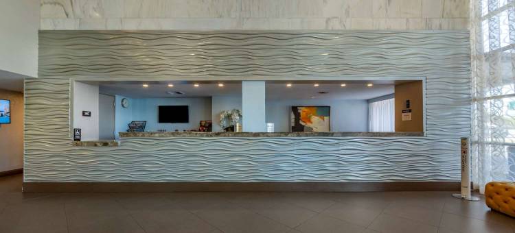 棕榈滩湖群贝斯特韦斯特酒店(Best Western Palm Beach Lakes)图片