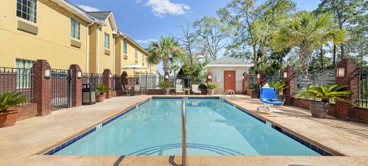 布拉德伯里贝斯特韦斯特优质套房酒店(Best Western Plus Bradbury Inn  Suites)图片