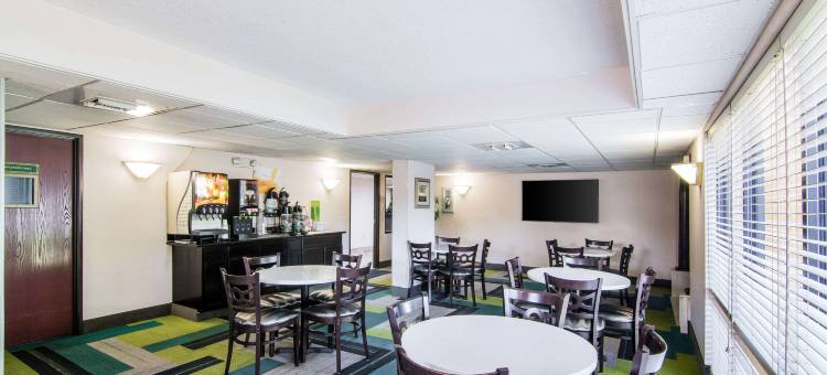 莫比尔大学附近凯艺酒店(Quality Inn Near University of Mobile)图片