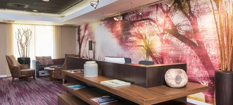 特拉弗斯城万豪万怡酒店(Courtyard Traverse City)图片