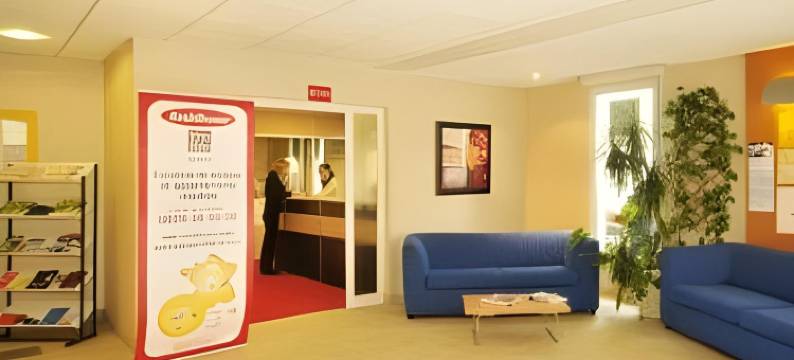 兰斯克莱马来塞祖尔阿菲尔酒店(Séjours & Affaires Reims Clairmarais)图片