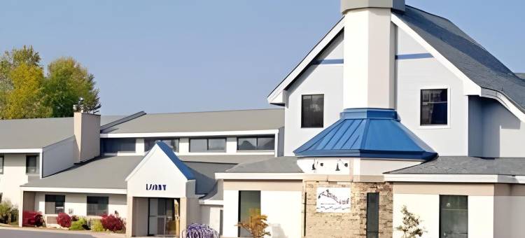 阿什兰美吟温德姆酒店(AmericInn by Wyndham Ashland)图片