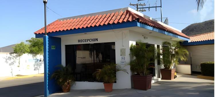 托波洛万波 马丽娜酒店(Hotel Marina Topolobampo)图片