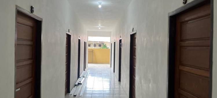 Hotel O 靠近SD GMIM Wiau Lapi的努山塔拉膳宿公寓(Hotel O Wisma Nusantara Near SD Gmim Wiau Lapi)图片